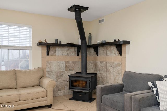 7538 Snake Hollow Road, Sneedville, TN 37869