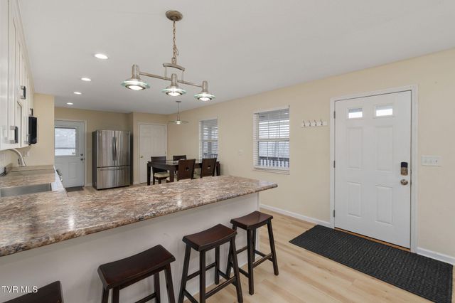 7538 Snake Hollow Road, Sneedville, TN 37869