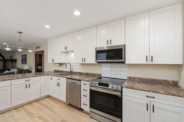 7538 Snake Hollow Road, Sneedville, TN 37869