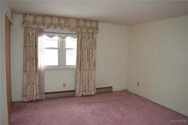 18 Ava Lane, Amherst, NY 14221