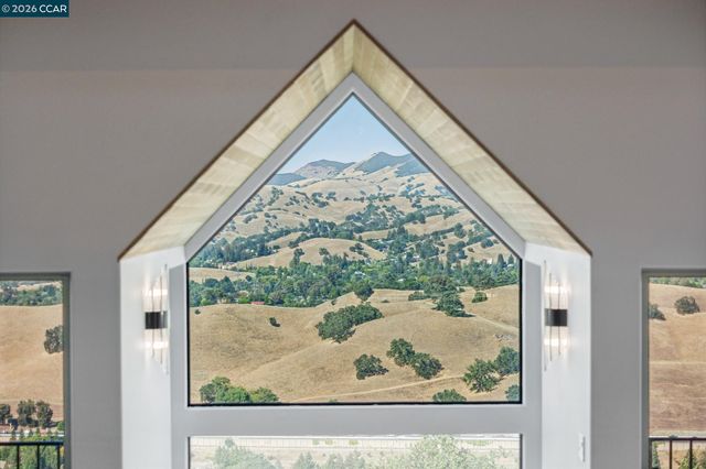 321 Castle Crest Rd, Alamo, CA 94507