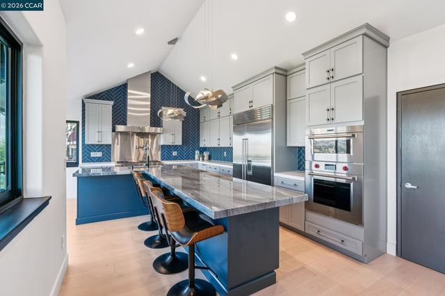 321 Castle Crest Rd, Alamo, CA 94507