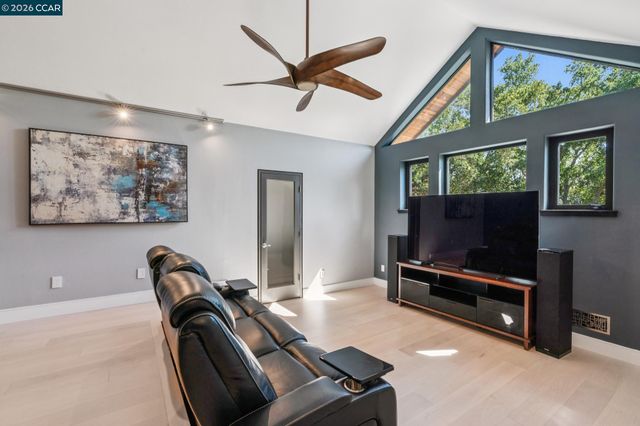 321 Castle Crest Rd, Alamo, CA 94507