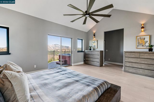321 Castle Crest Rd, Alamo, CA 94507