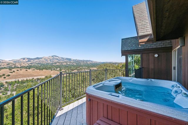321 Castle Crest Rd, Alamo, CA 94507