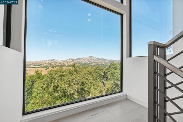 321 Castle Crest Rd, Alamo, CA 94507