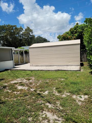 6781 Charleston Street, Hollywood, FL 33024
