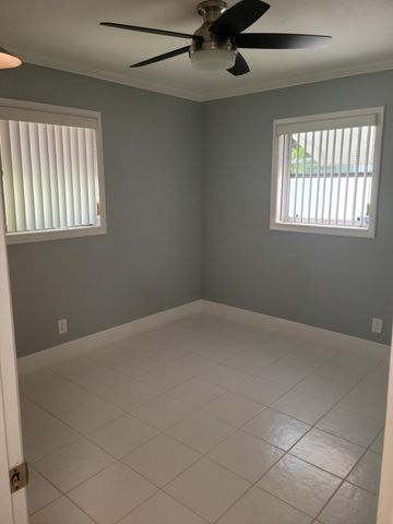 6781 Charleston Street, Hollywood, FL 33024