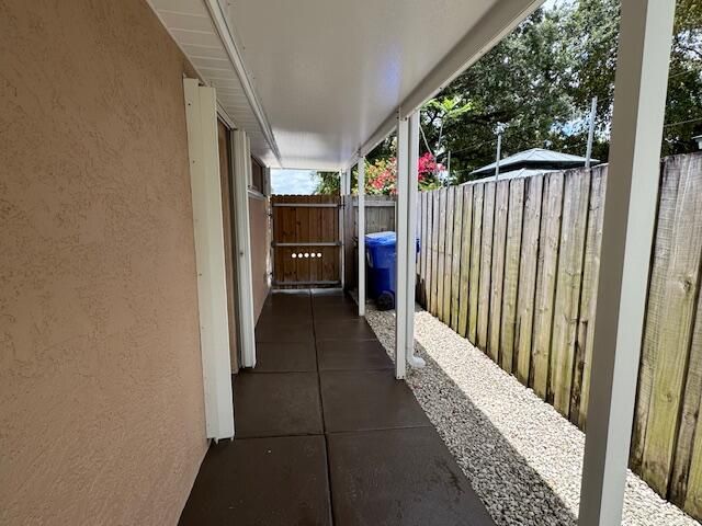 6781 Charleston Street, Hollywood, FL 33024