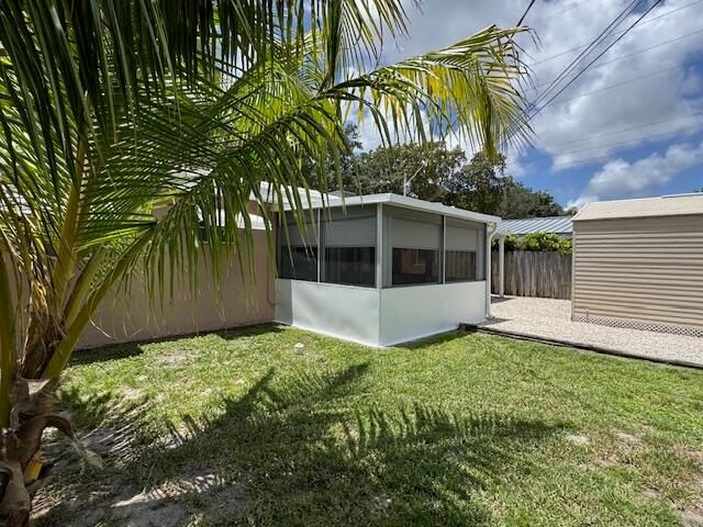 6781 Charleston Street, Hollywood, FL 33024