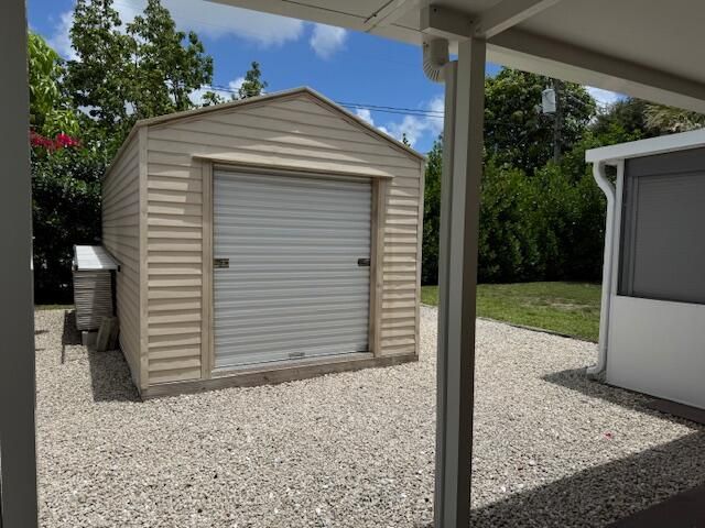 6781 Charleston Street, Hollywood, FL 33024