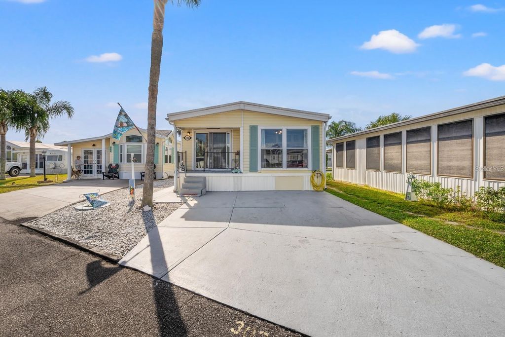 9000 US HIGHWAY 192 303, Clermont, FL 34714