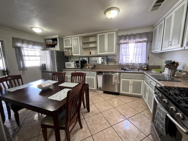 3221 E Hills Drive, San Jose, CA 95127