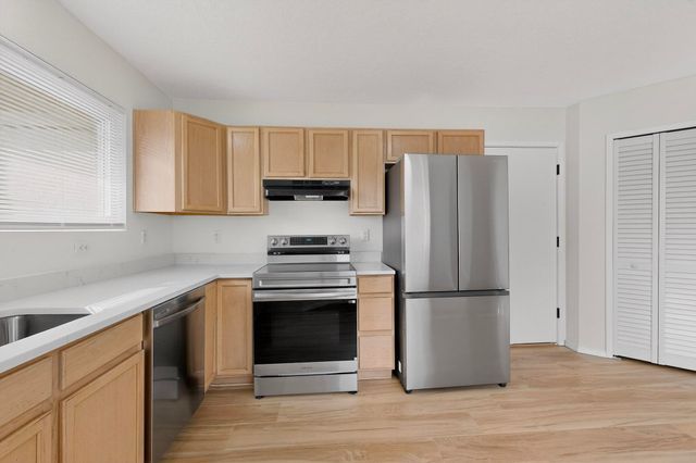 705 Santa Fe Meadows Drive NE, Rio Rancho, NM 87144