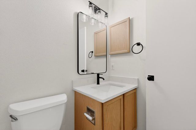 705 Santa Fe Meadows Drive NE, Rio Rancho, NM 87144