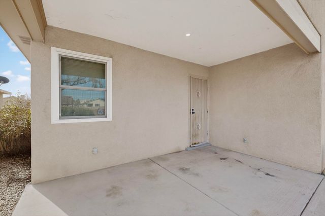 705 Santa Fe Meadows Drive NE, Rio Rancho, NM 87144