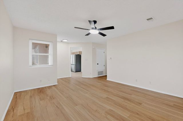 705 Santa Fe Meadows Drive NE, Rio Rancho, NM 87144