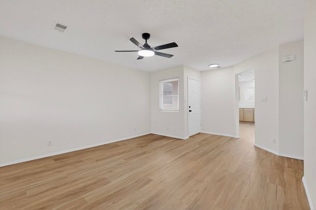 705 Santa Fe Meadows Drive NE, Rio Rancho, NM 87144