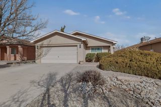 705 Santa Fe Meadows Drive NE, Rio Rancho, NM 87144