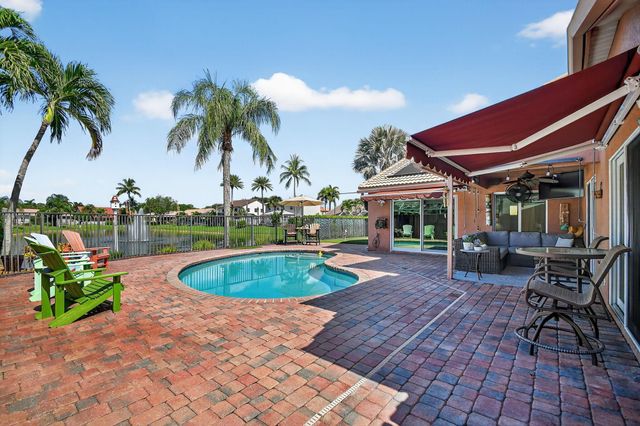 3765 Cypress Lake Drive, Lake Worth, FL 33467