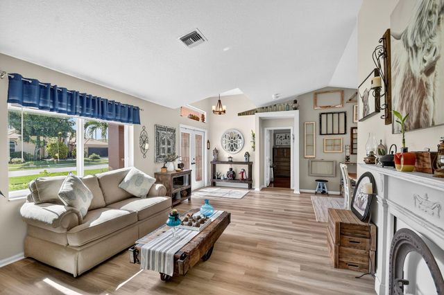 3765 Cypress Lake Drive, Lake Worth, FL 33467