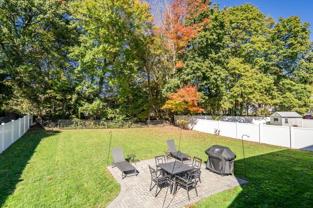 231 Prospect St, Norwood, MA 02062