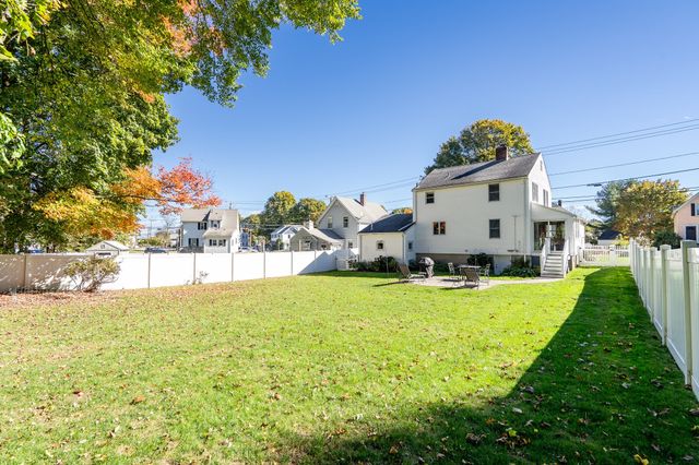 231 Prospect St, Norwood, MA 02062