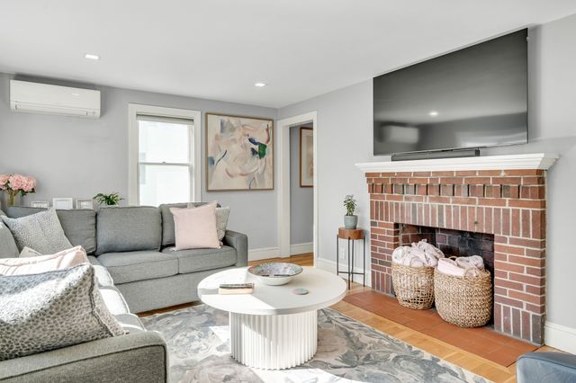 231 Prospect St, Norwood, MA 02062