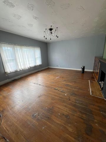 260 Lawrence Street, Newark, OH 43055