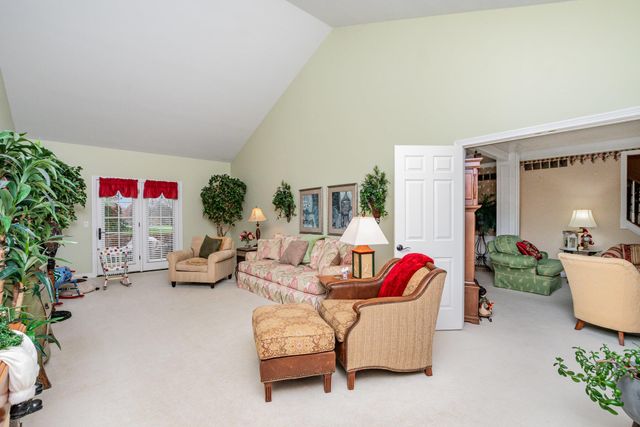 760 Count Fleet Drive, Union, KY 41091