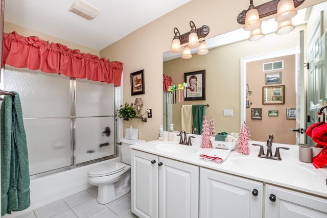 760 Count Fleet Drive, Union, KY 41091