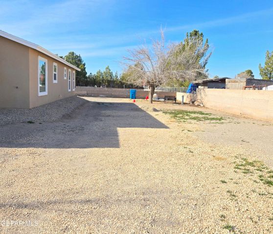 11442 ANAHEIM Lane, Socorro, TX 79927