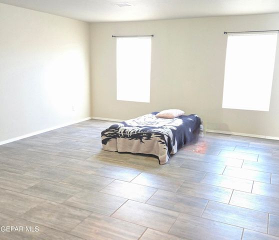 11442 ANAHEIM Lane, Socorro, TX 79927