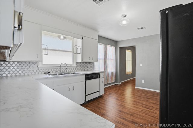 307 E 3rd Street, Beggs, OK 74421