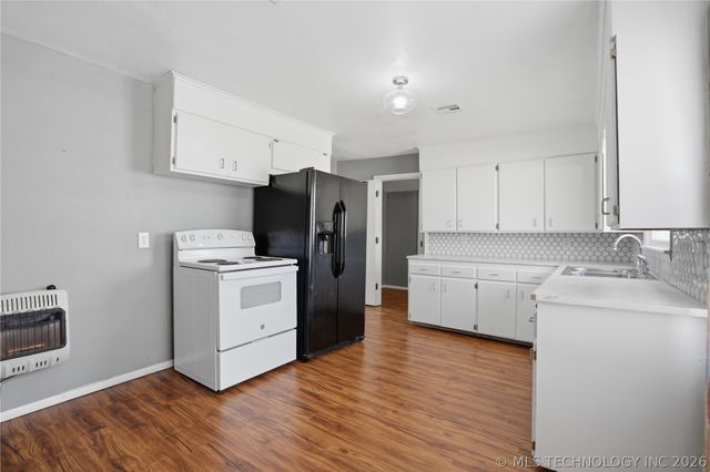 307 E 3rd Street, Beggs, OK 74421