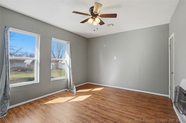 307 E 3rd Street, Beggs, OK 74421