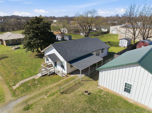 307 E 3rd Street, Beggs, OK 74421