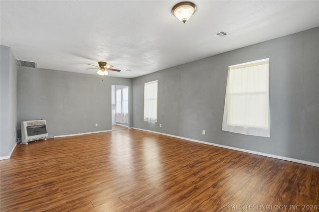 307 E 3rd Street, Beggs, OK 74421