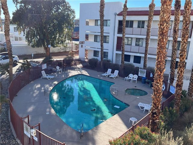 1381 East University Avenue 304, Las Vegas, NV 89119