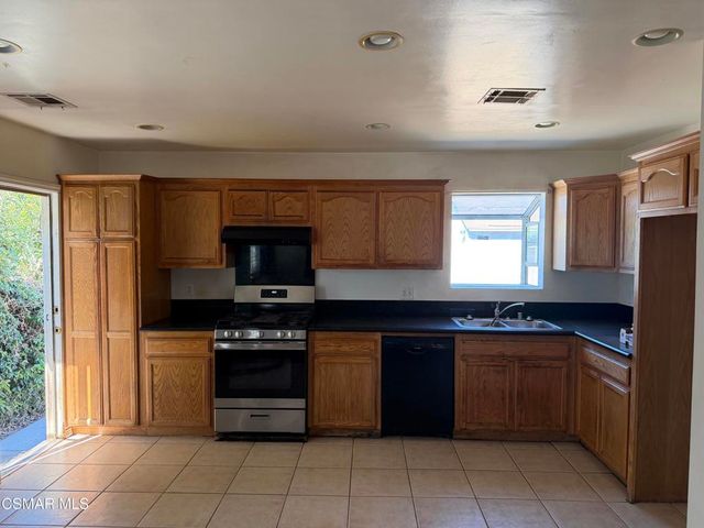 8847 Lindley Avenue, Northridge, CA 91325