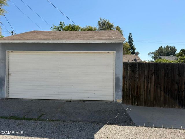 8847 Lindley Avenue, Northridge, CA 91325
