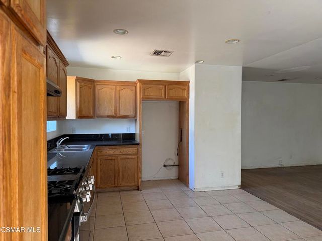 8847 Lindley Avenue, Northridge, CA 91325