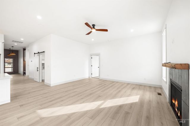 442 E Elaine Ct, Nampa, ID 83686