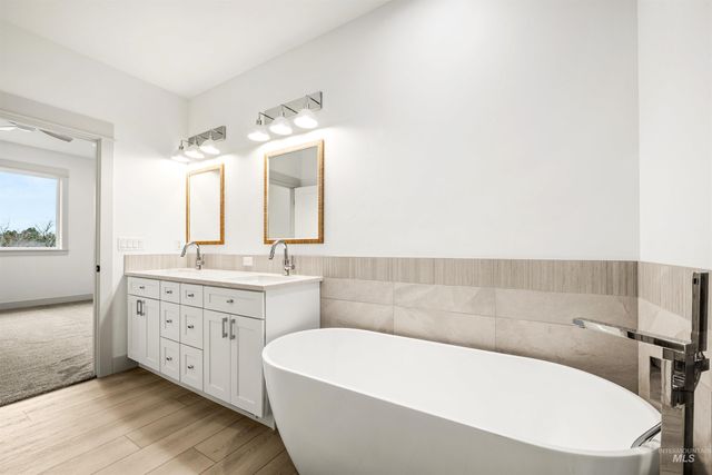 442 E Elaine Ct, Nampa, ID 83686