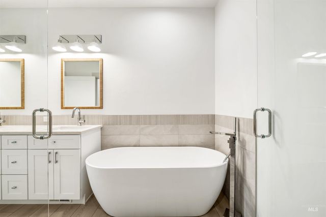 442 E Elaine Ct, Nampa, ID 83686