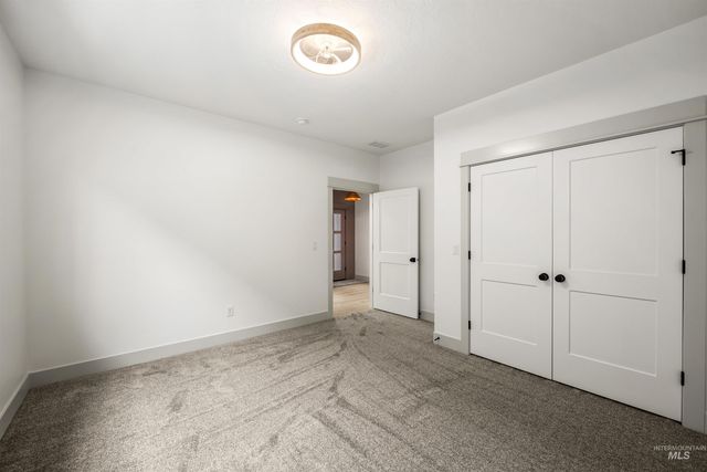 442 E Elaine Ct, Nampa, ID 83686