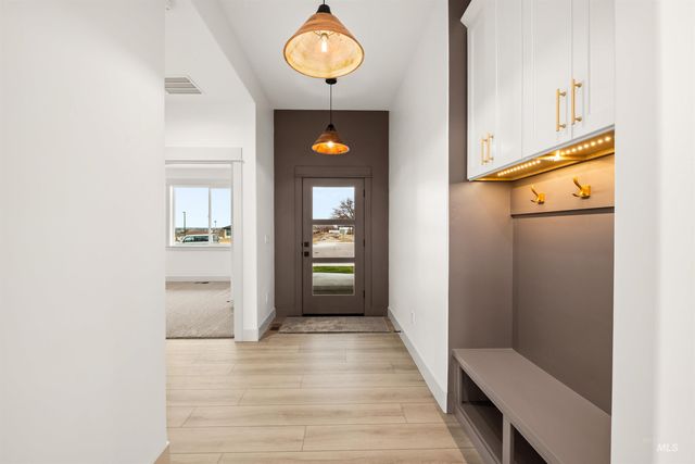 442 E Elaine Ct, Nampa, ID 83686