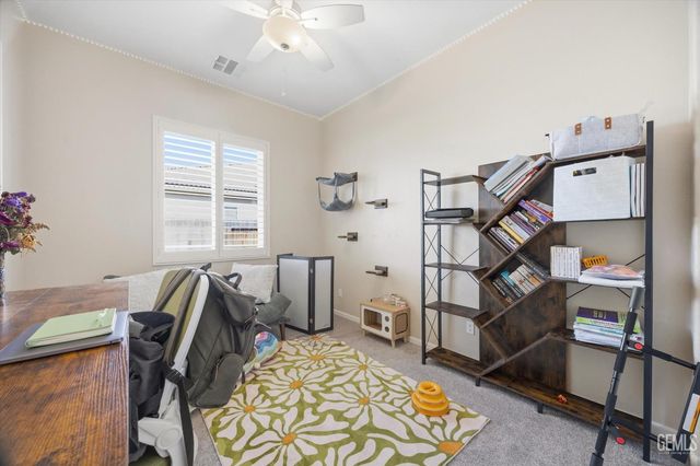 15706 Saint Clement Way, Bakersfield, CA 93314