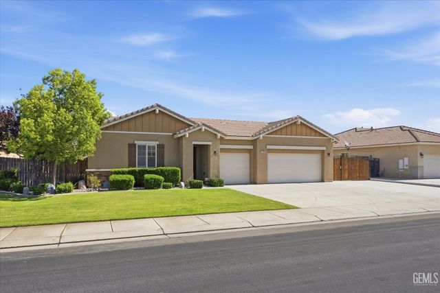 15706 Saint Clement Way, Bakersfield, CA 93314