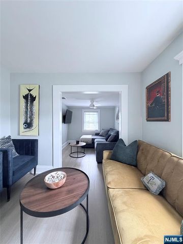 136 Prospect Street 2nd Floor, Midland Park, NJ 07432